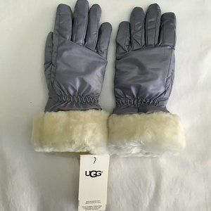 Genuine Dyed Shearling Trim Tech Gloves